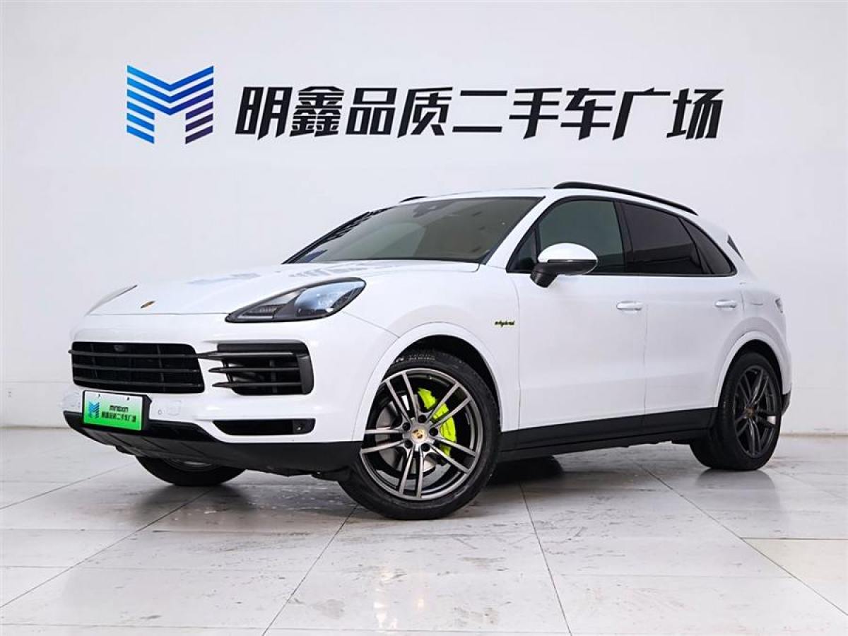 保時(shí)捷 Cayenne新能源  2023款 Cayenne E-Hybrid 2.0T 鉑金版圖片