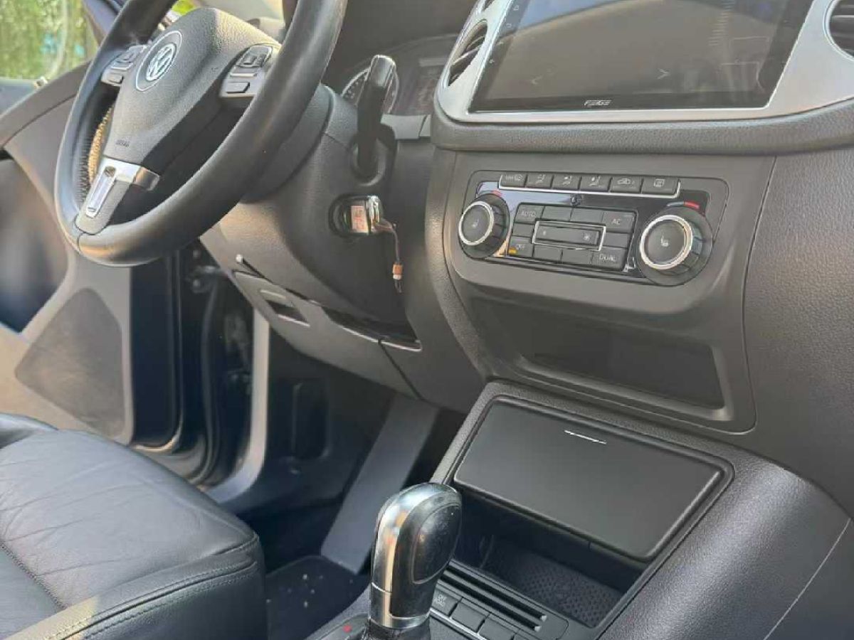 大眾 途銳  2011款 3.0TSI 豪華型圖片