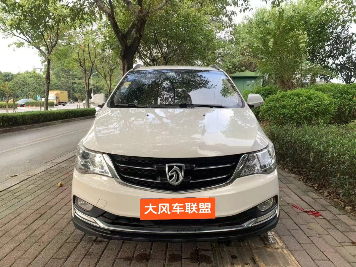 宝骏 730  2016款 1.5L 手动超值型 7座图片