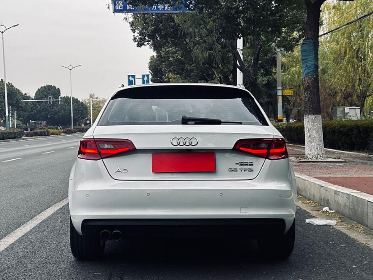 奧迪 奧迪A3  2016款 Sportback 35 TFSI 風(fēng)尚型圖片