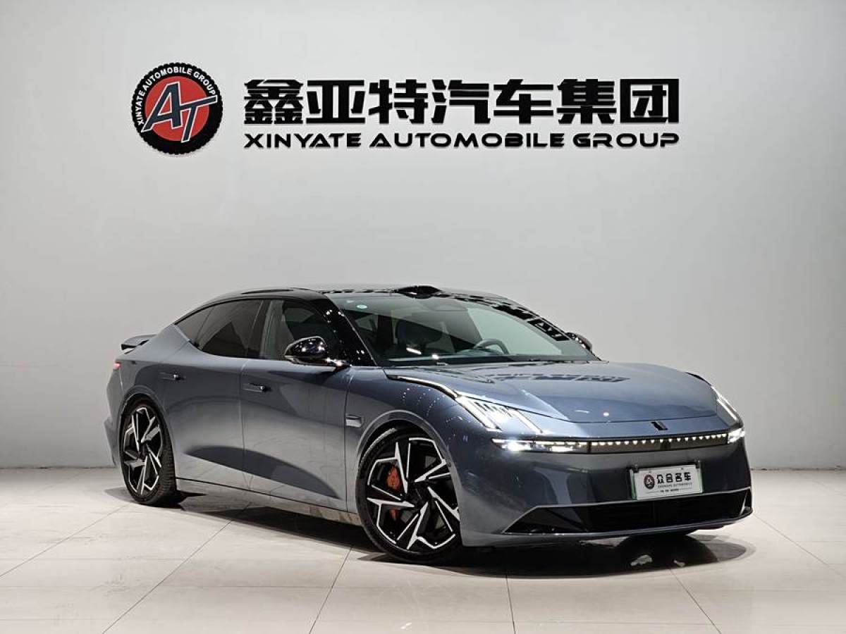 領(lǐng)克 領(lǐng)克Z10  2025款 95kWh 702km四驅(qū)智駕Ultra圖片