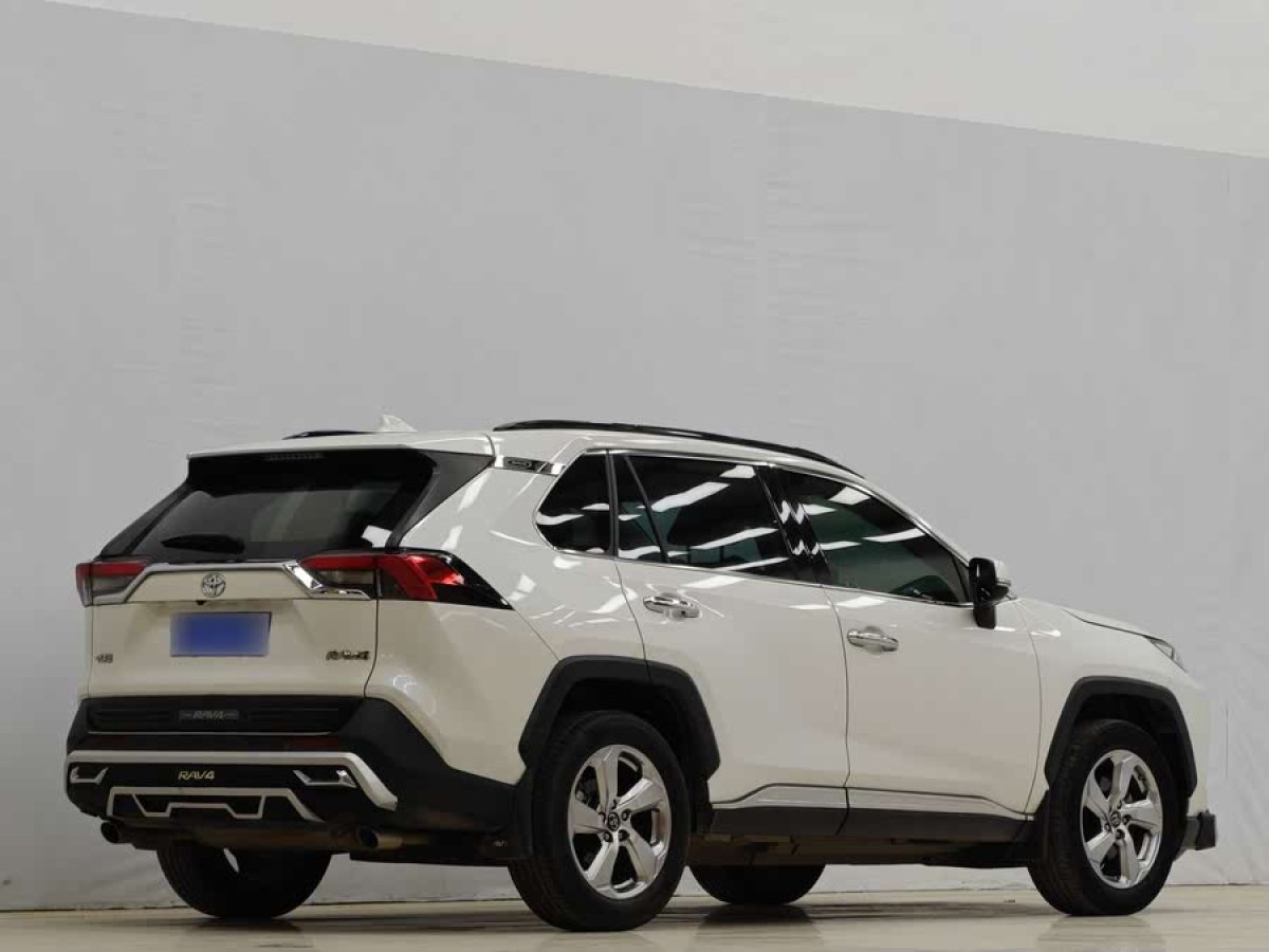 豐田 RAV4榮放  2020款 2.0L CVT兩驅(qū)風尚PLUS版圖片