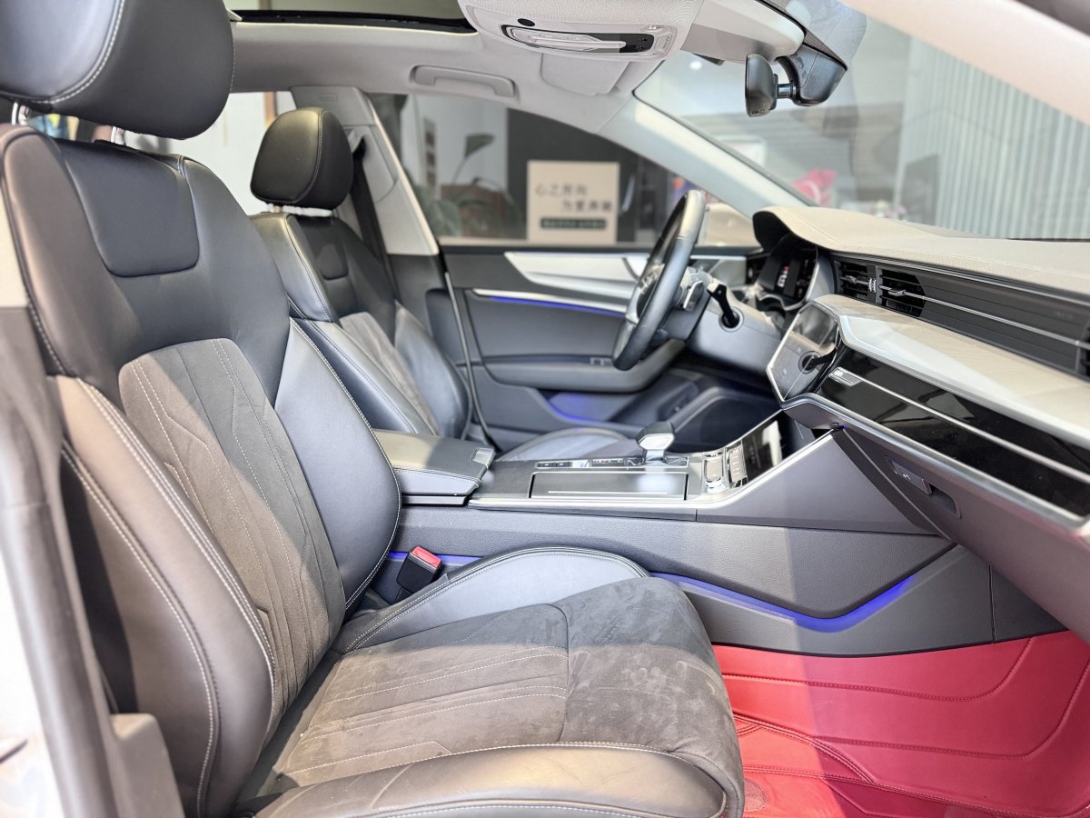 奧迪 奧迪A7L  2022款 45 TFSI S-line 筑夢青春版圖片