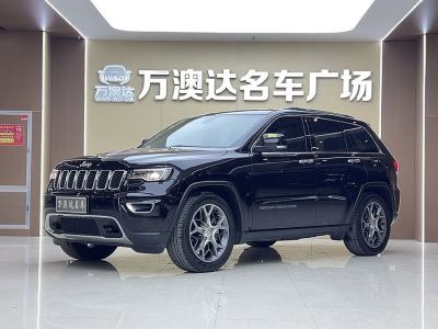 2022年8月 Jeep 大切諾基(進(jìn)口) 3.0L 精英導(dǎo)航版圖片