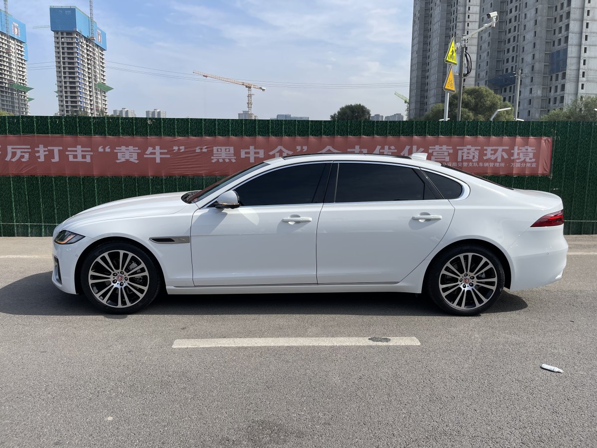 捷豹 XFL  2024款 2.0T P250 兩驅(qū)尊享豪華版圖片