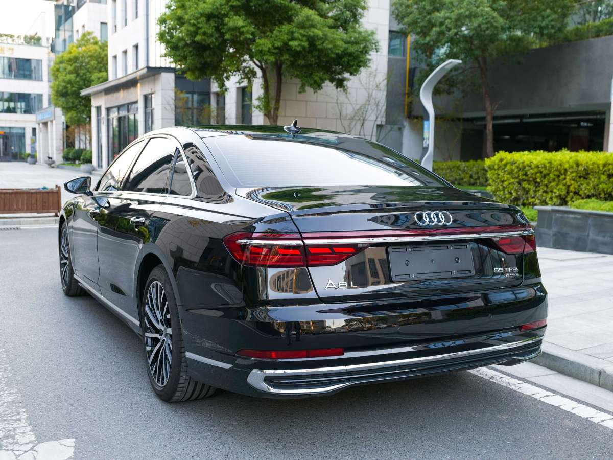 2023年12月奧迪 奧迪A8  2023款 A8L 55 TFSI quattro 旗艦型