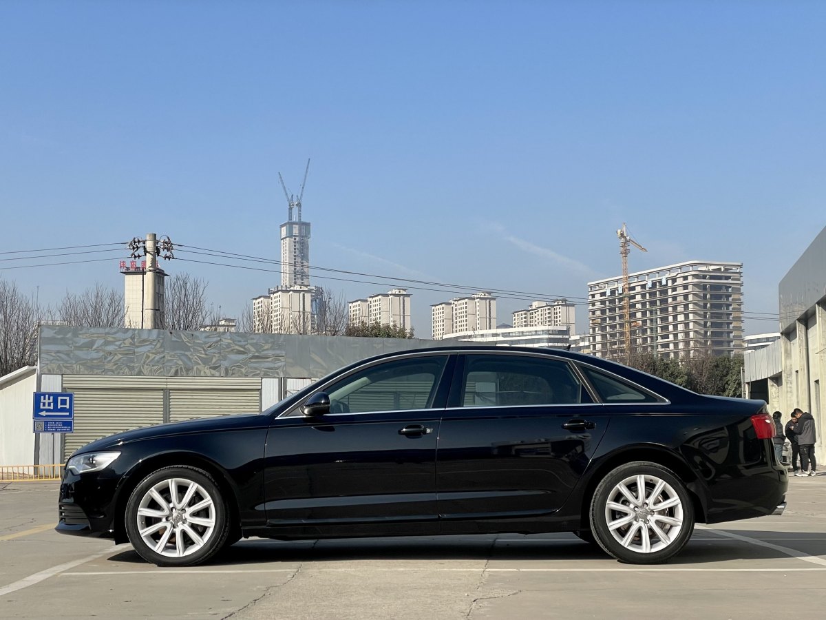 奧迪 奧迪A6L  2014款 TFSI 標(biāo)準(zhǔn)型圖片