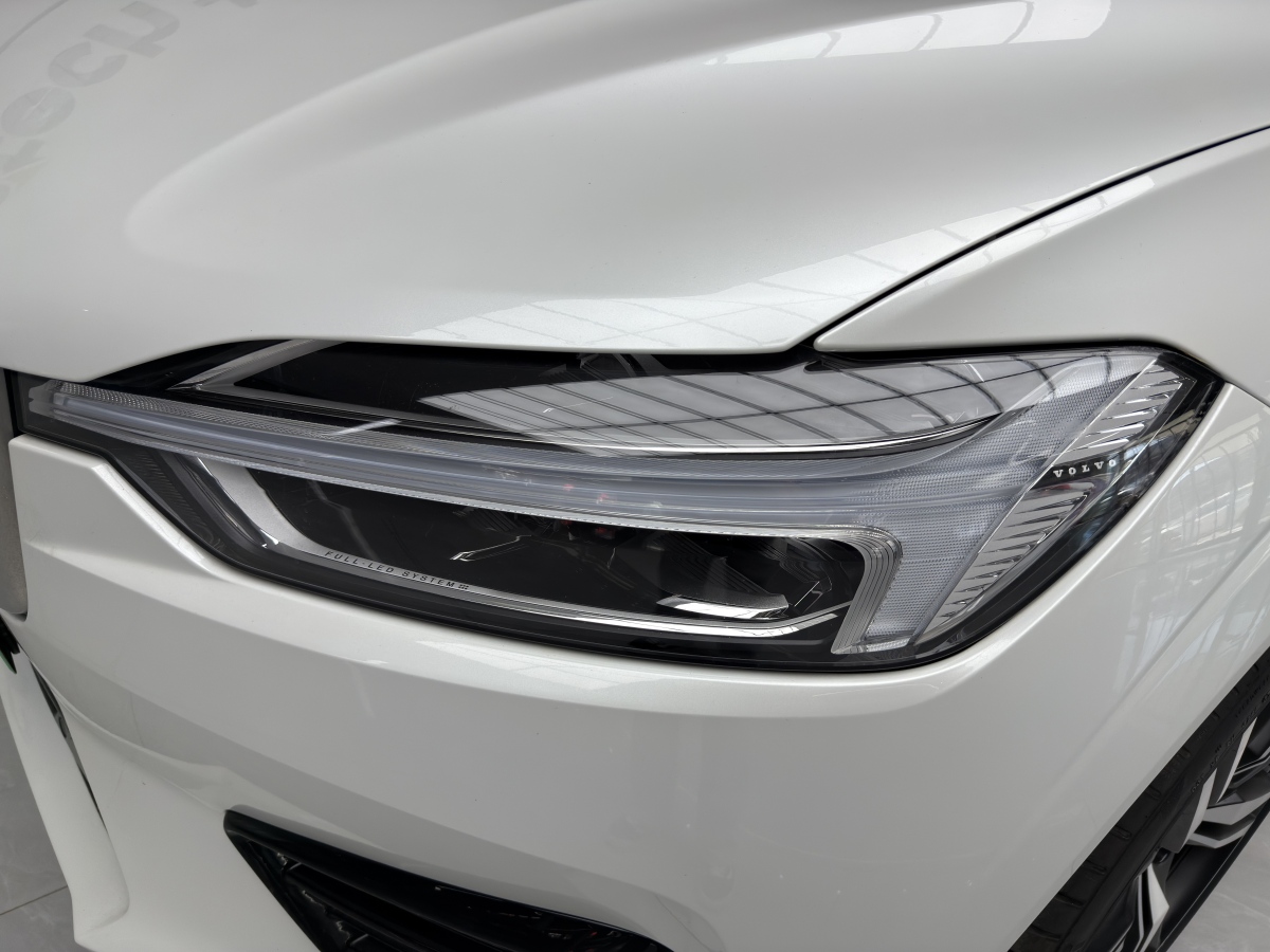 沃爾沃 XC60新能源  2019款  T8 E驅(qū)混動 智雅運(yùn)動版 國VI圖片