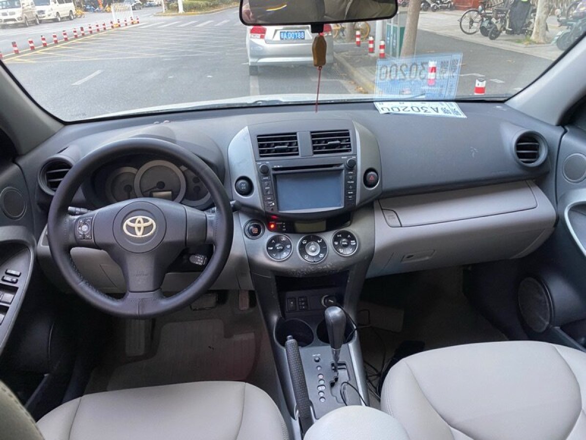 豐田 RAV4榮放  2009款 2.4L 手動豪華導航版圖片