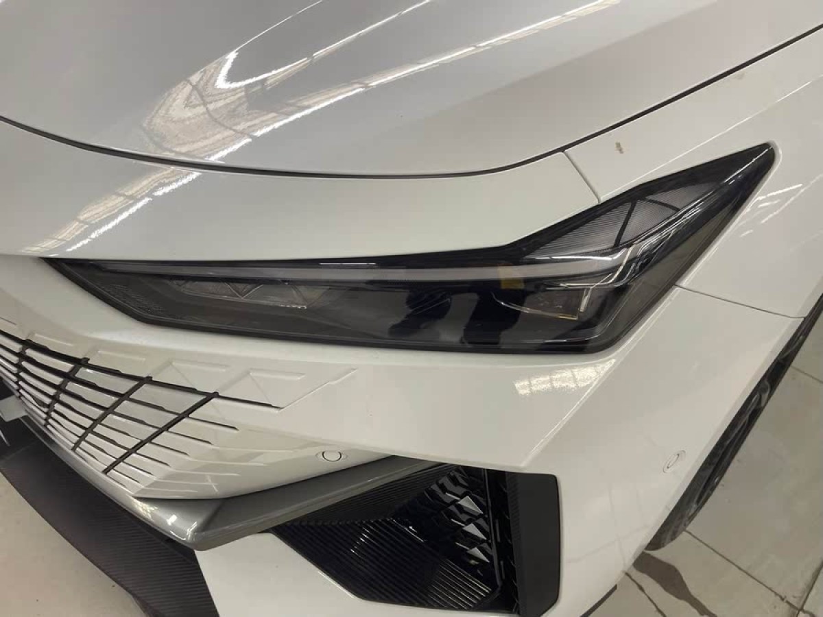 長(zhǎng)安 長(zhǎng)安UNI-V  2022款 1.5T 智慧領(lǐng)航型圖片