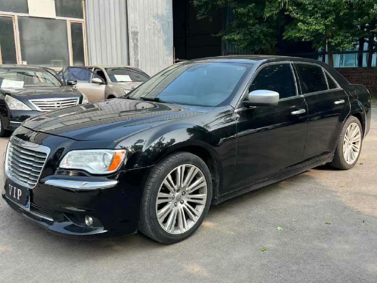 克萊斯勒 300C  2013款 3.6L 尊崇版圖片