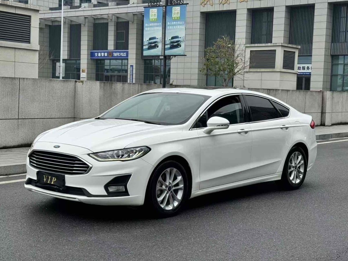 福特 蒙迪歐  2020款 EcoBoost 180 時(shí)尚型圖片