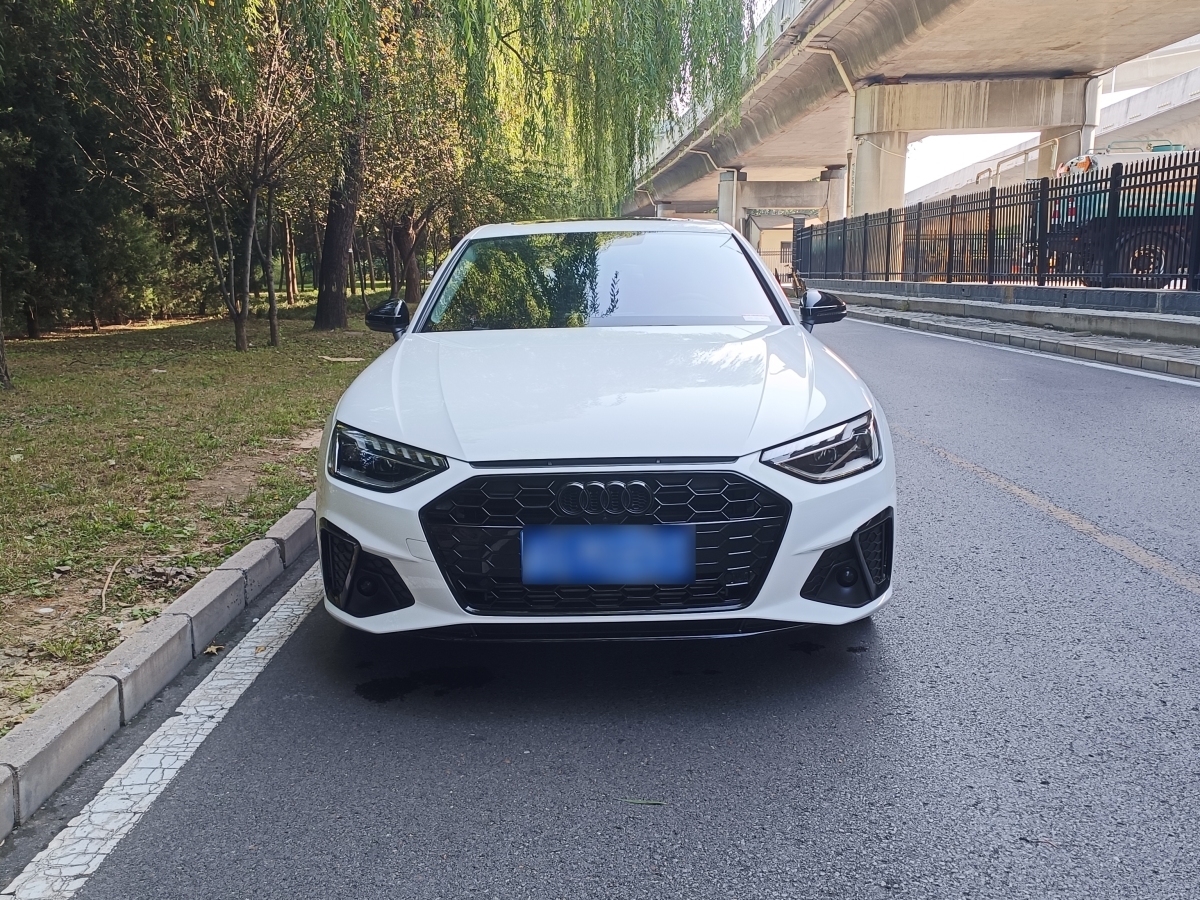 奧迪 奧迪A4L  2022款 40 TFSI 豪華動(dòng)感型圖片