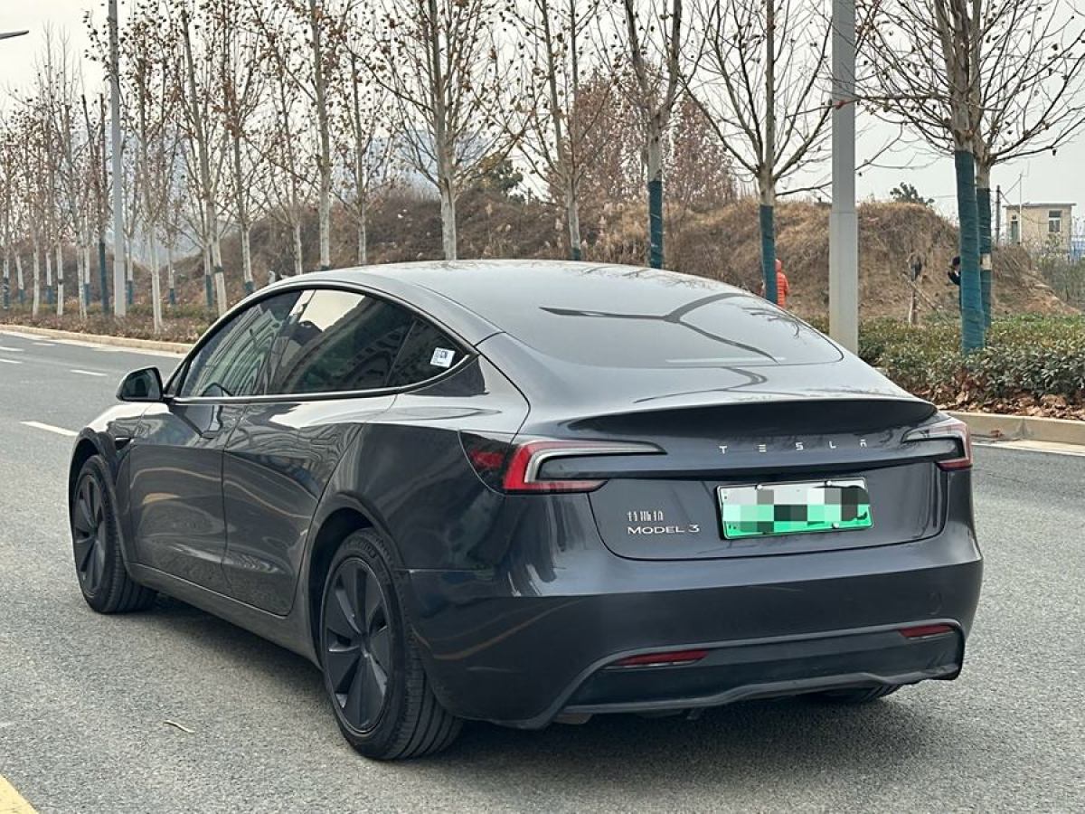 特斯拉 Model Y  2023款 后輪驅(qū)動(dòng)版圖片