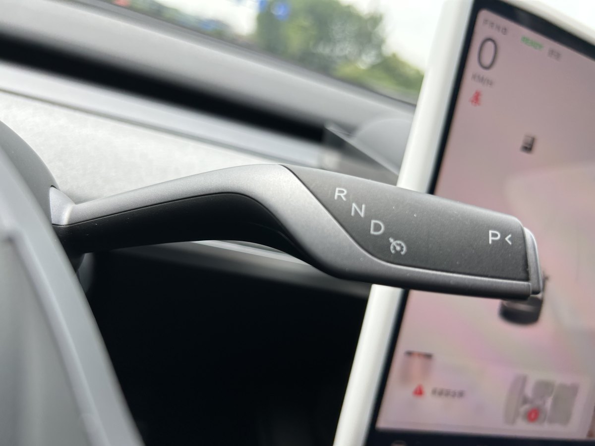 特斯拉 Model Y  2023款 長(zhǎng)續(xù)航全輪驅(qū)動(dòng)版圖片