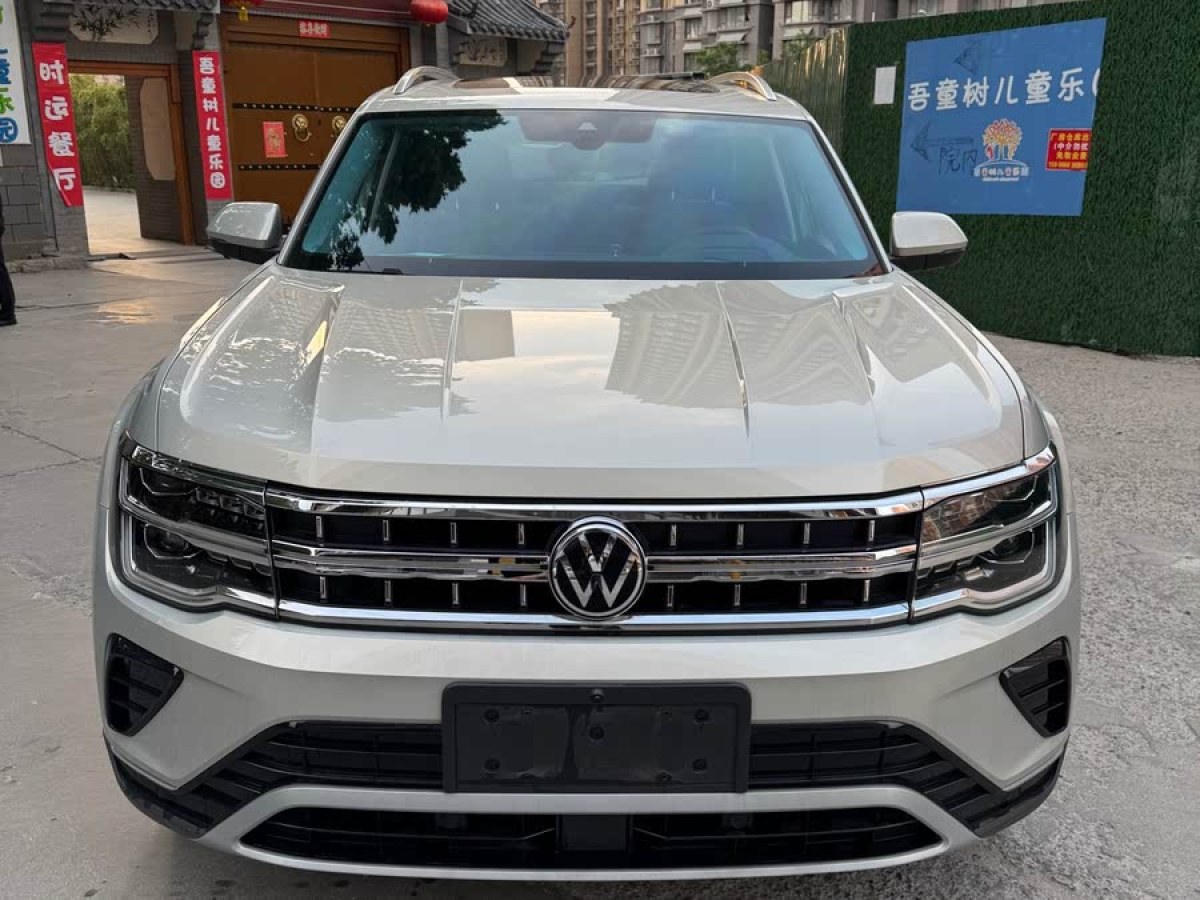 大眾 途昂  2023款 改款 380TSI 四驅(qū)尊崇旗艦版圖片