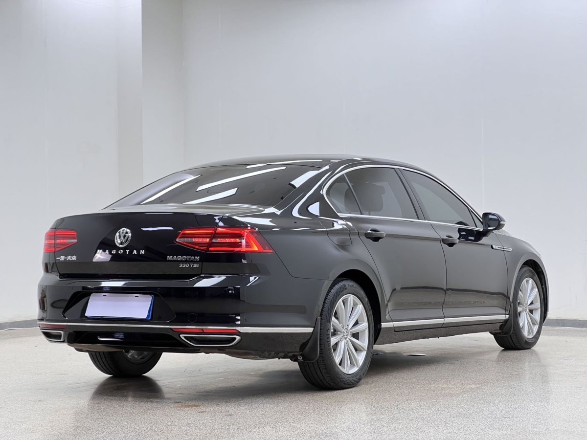 大眾 邁騰  2019款  330TSI DSG 領(lǐng)先型 國(guó)VI圖片