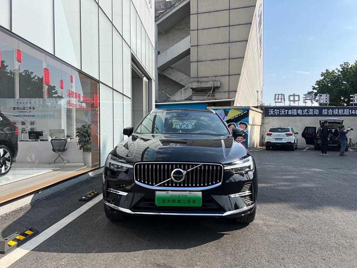 沃爾沃 XC60新能源  2024款 T8 插電混動 長續(xù)航四驅(qū)智雅豪華版圖片