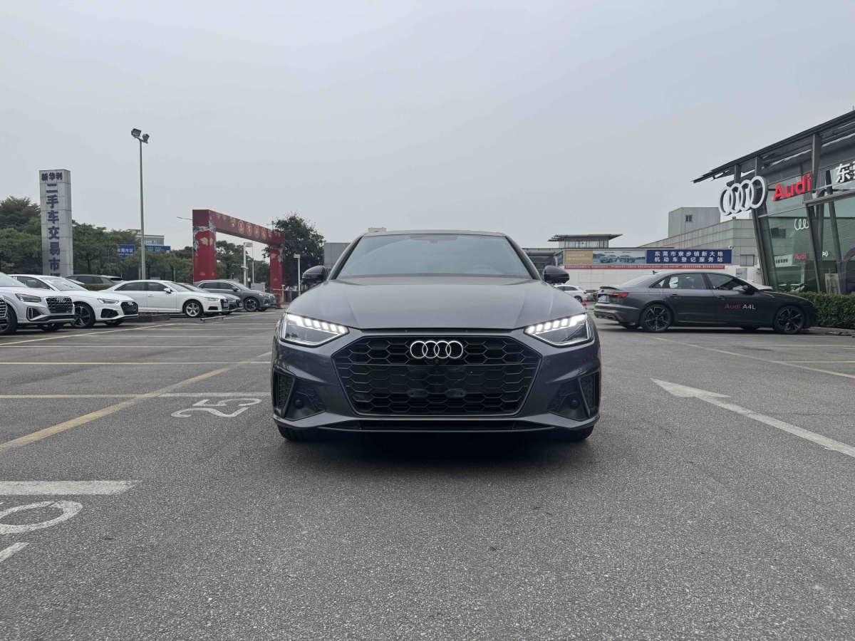 奧迪 奧迪A4L  2023款 40 TFSI 豪華動感型圖片