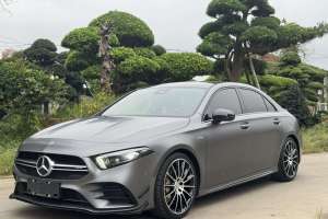 奔驰A级AMG 奔驰 AMG A 35 L 4MATIC