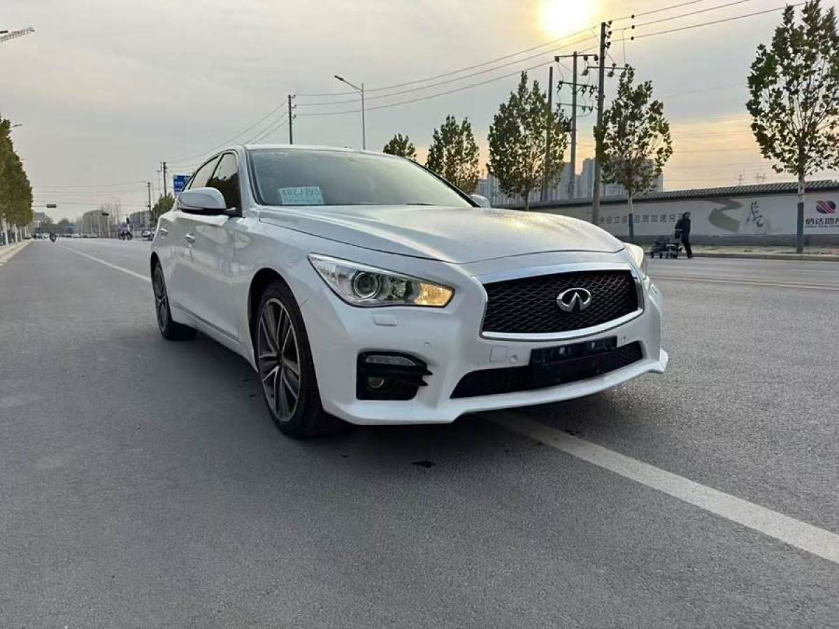 英菲尼迪 Q50  2014款 2.0T 舒適版圖片