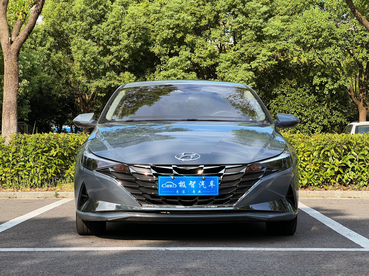 現(xiàn)代 伊蘭特  2021款 1.5L LUX尊貴版圖片