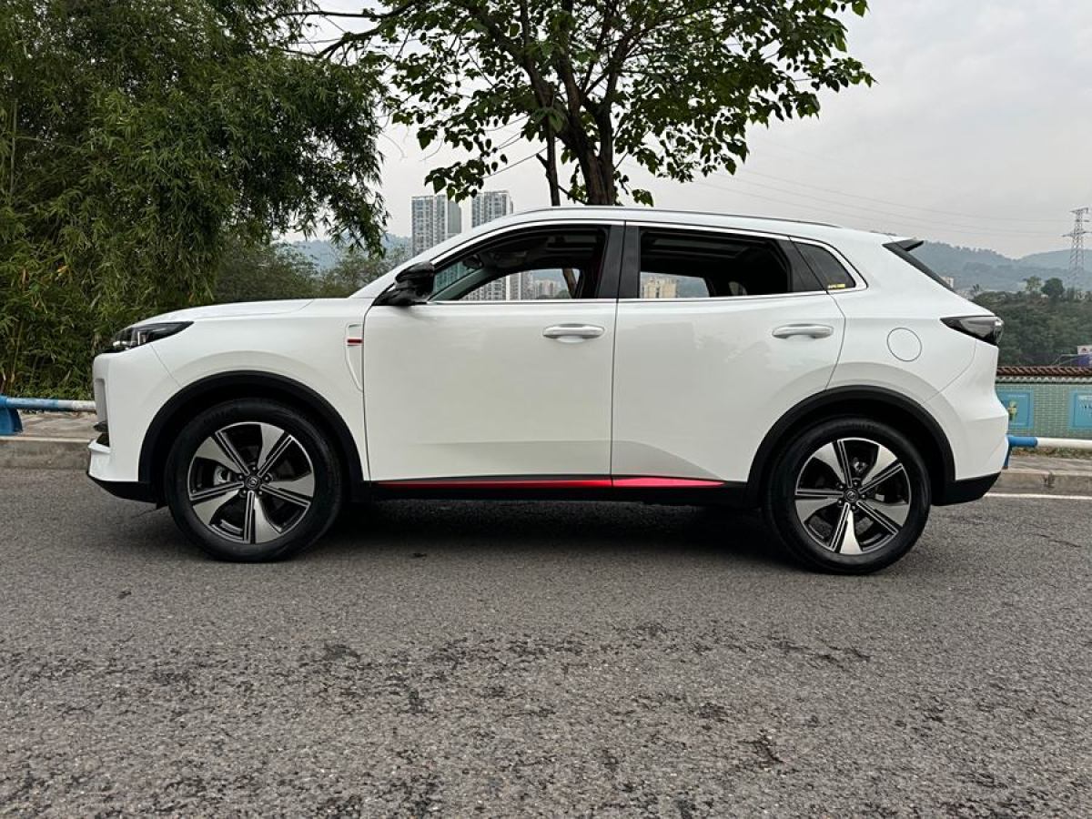 長(zhǎng)安 CS55 PLUS  2022款 第二代 1.5T DCT尊貴型圖片