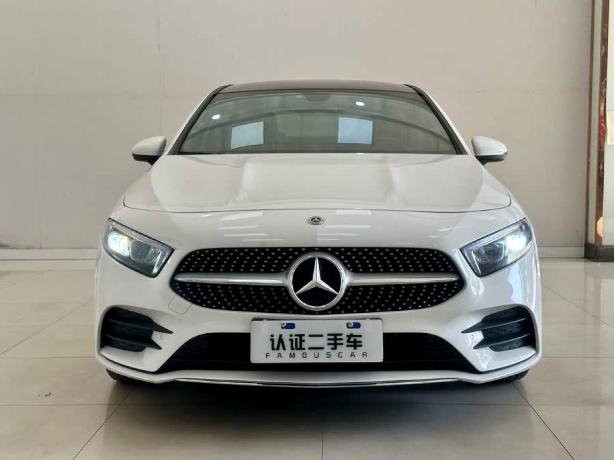 奔馳 奔馳A級  2022款 改款 A 200 L 運動轎車時尚型圖片