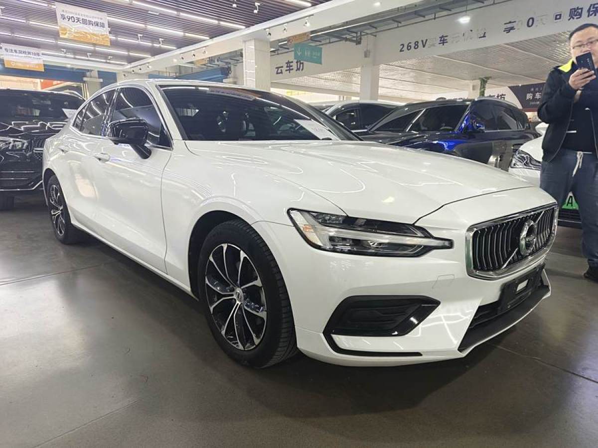 沃爾沃 S60L  2021款 T4 智逸豪華版圖片