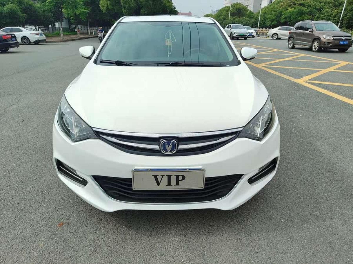 長(zhǎng)安 逸動(dòng)XT  2018款 1.6L GDI 自動(dòng)新潮型圖片