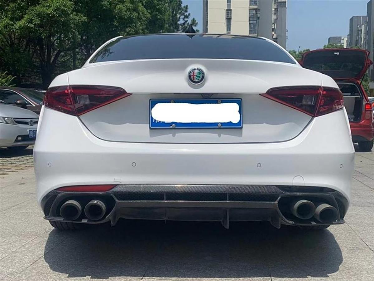 阿爾法·羅密歐 Giulia  2017款 2.0T 280HP 豪華版圖片