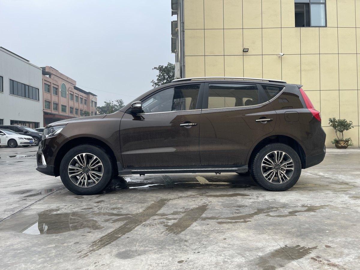 吉利 遠(yuǎn)景SUV  2016款 1.8L 手動(dòng)尊貴型圖片