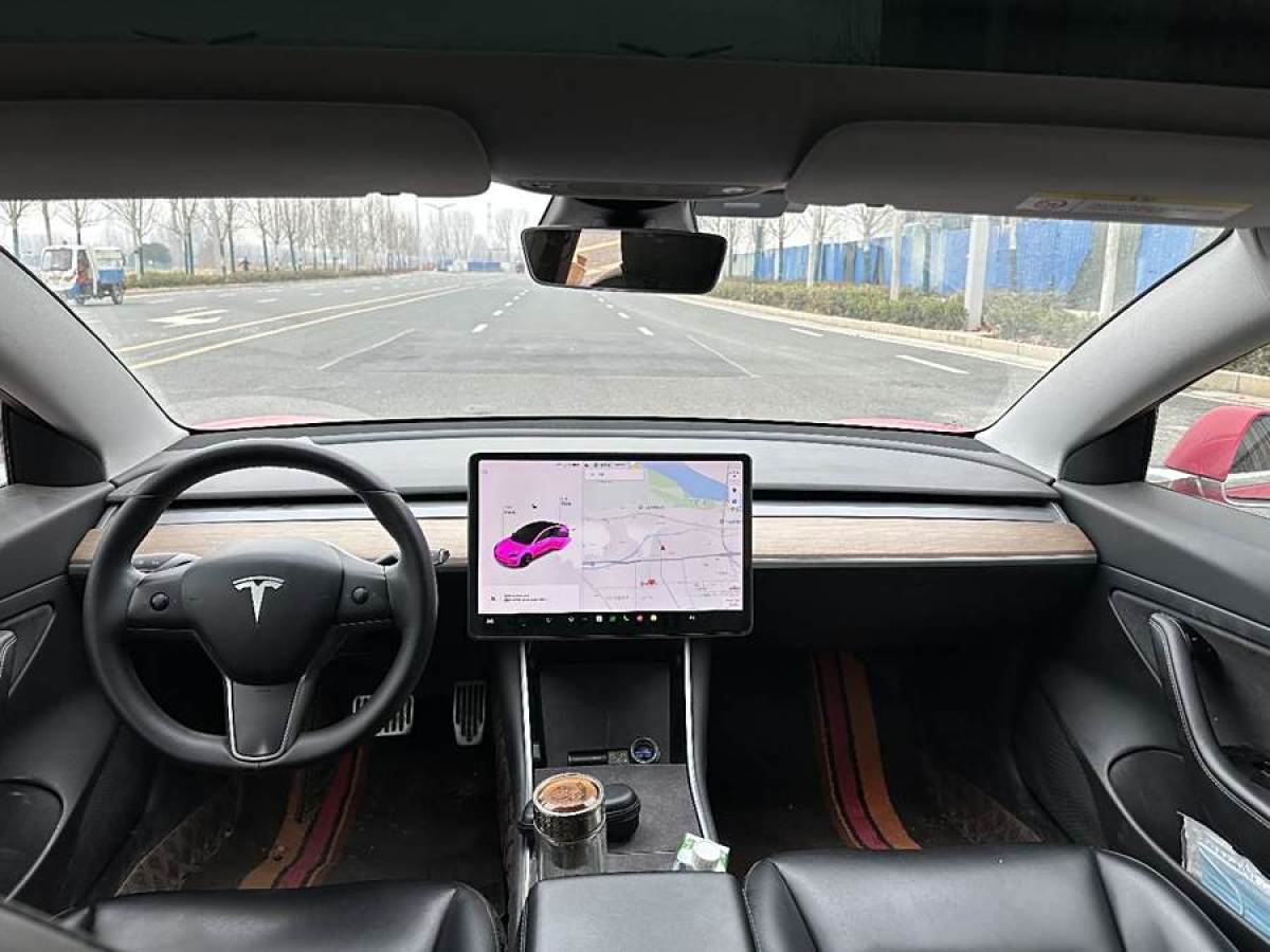 特斯拉 Model 3  2019款 標(biāo)準(zhǔn)續(xù)航后驅(qū)升級(jí)版圖片