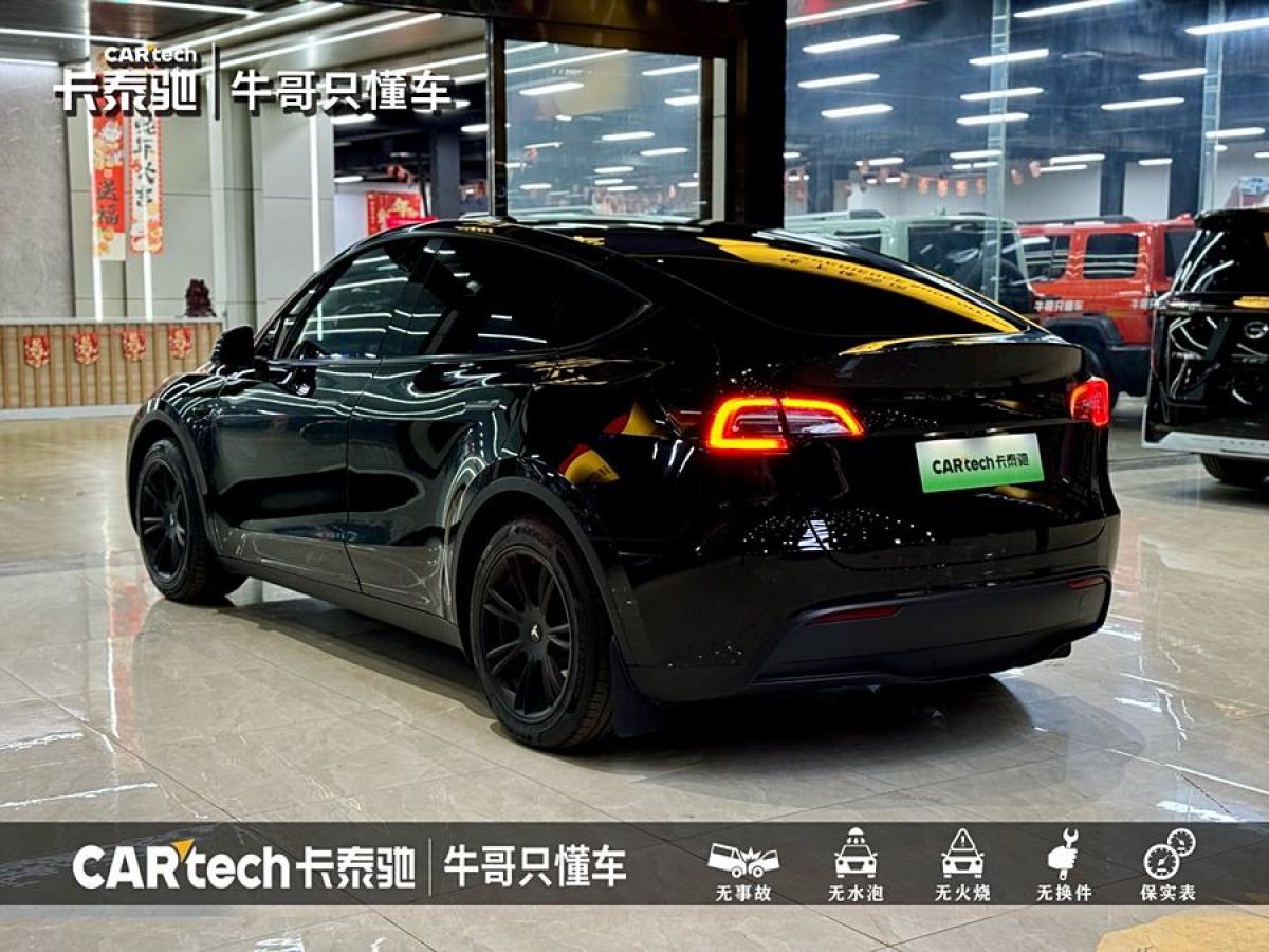 特斯拉 Model 3  2021款 改款 標(biāo)準(zhǔn)續(xù)航后驅(qū)升級版圖片