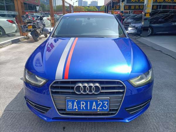 奥迪 奥迪A4L  2013款 35 TFSI 自动标准型