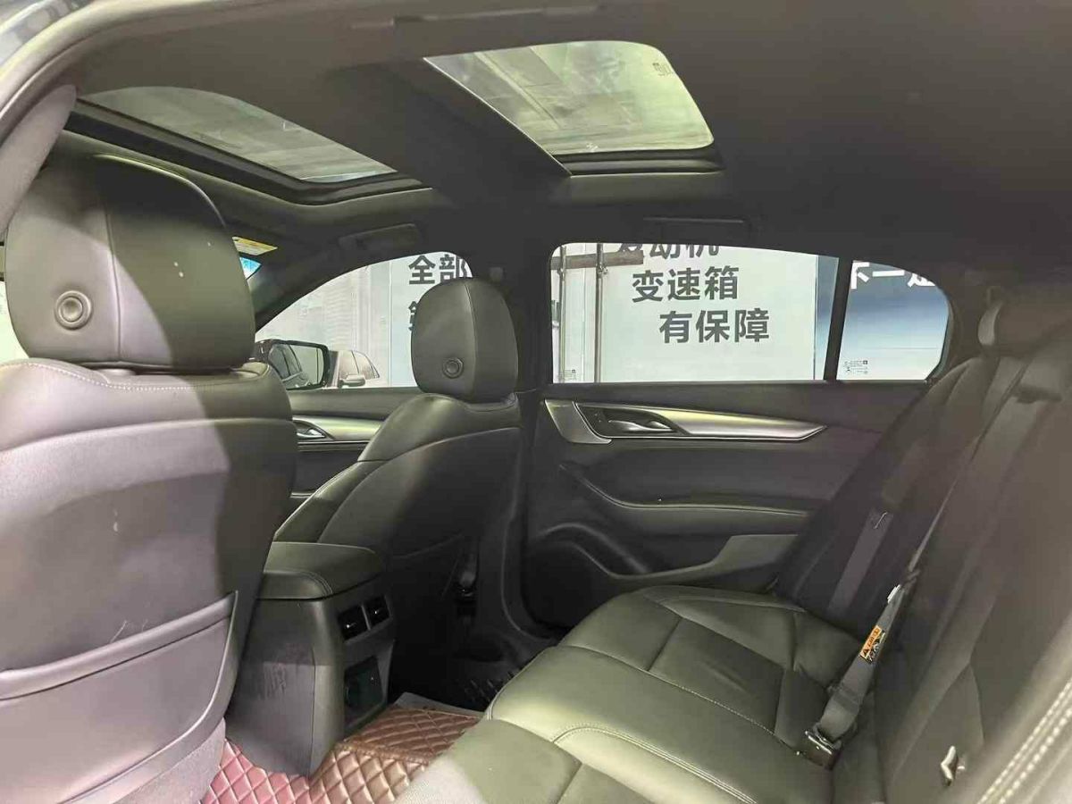 凱迪拉克 XT6  2021款 2.0T 六座四驅(qū)尊貴型圖片