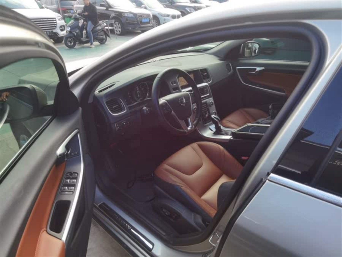 沃爾沃 S60  2017款 L 2.0T T5 智馭版圖片