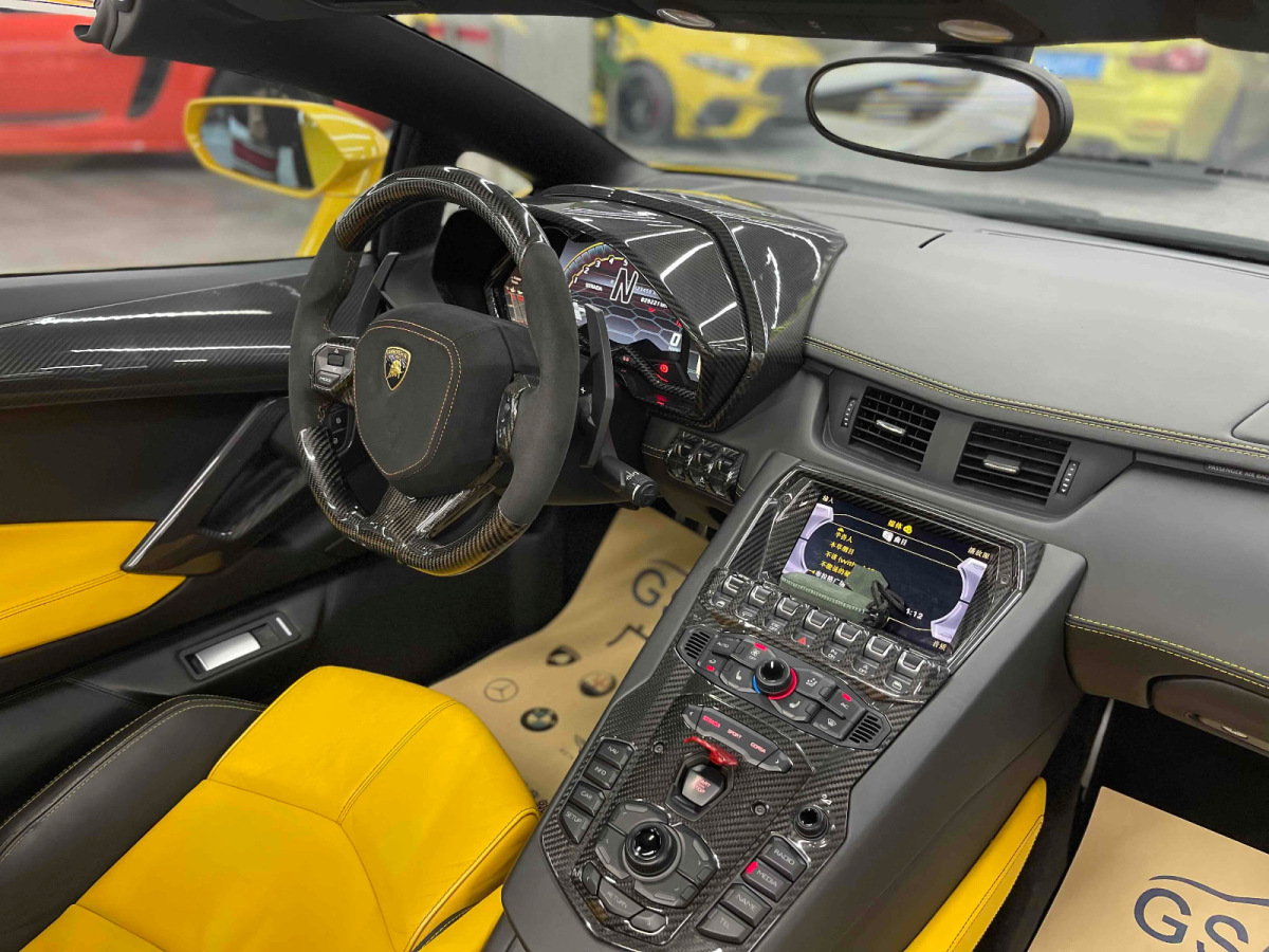 兰博基尼 Aventador  2013款 LP 700-4 Roadster图片
