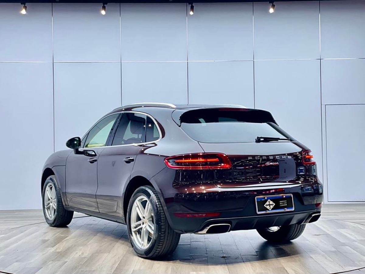 保時(shí)捷 Macan  2014款 Macan 2.0T圖片