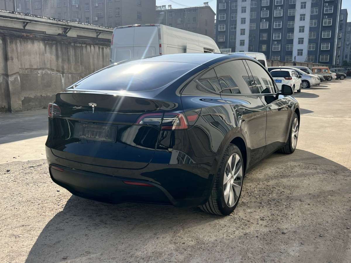 特斯拉 Model Y  2022款 改款 后輪驅(qū)動版圖片