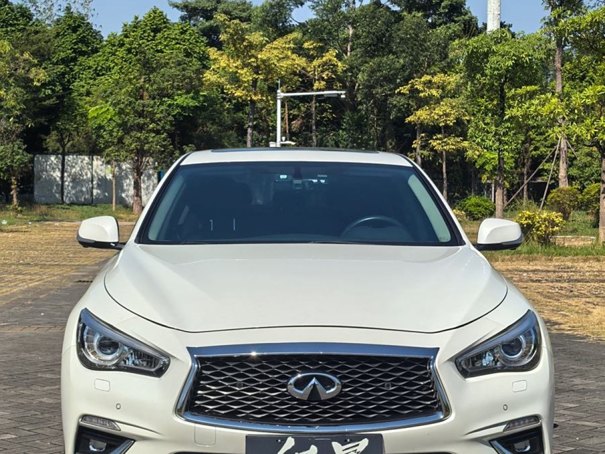 英菲尼迪 Q50L  2018款 2.0T 進(jìn)享版 國(guó)VI圖片