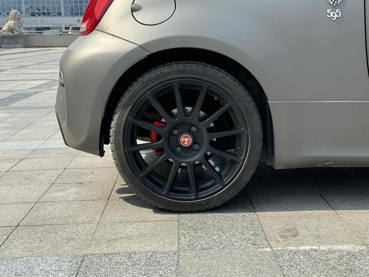 長(zhǎng)安輕型車(chē) 神騏T10  2019款 1.5L國(guó)VI廂貨車(chē)單排595kg圖片