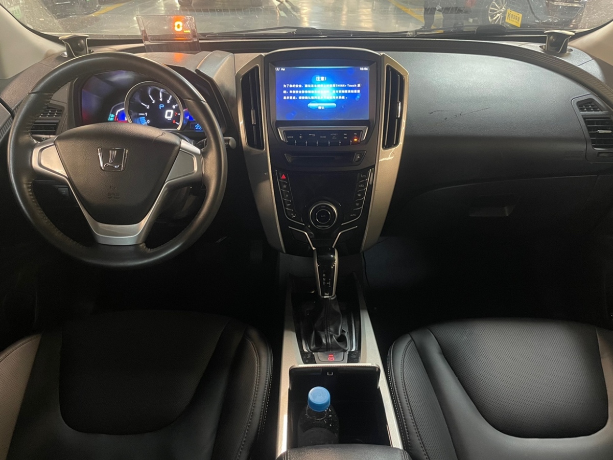 納智捷 優(yōu)6 SUV  2015款 1.8T 新創(chuàng)升級型圖片