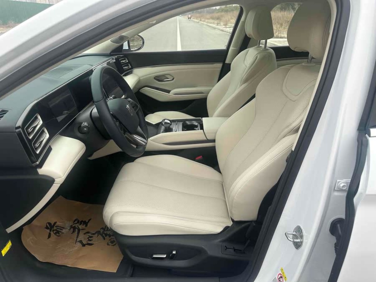 比亞迪 秦L  2024款 DM-i 120KM超越型圖片