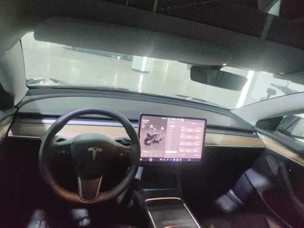 特斯拉 Model S  2023款 三電機(jī)全輪驅(qū)動(dòng) Plaid版圖片