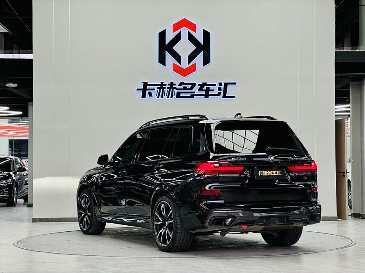 寶馬 寶馬X7  2022款 xDrive40i 領(lǐng)先型豪華套裝圖片