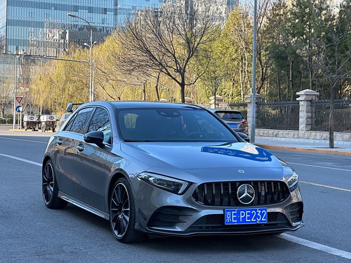 奔馳 奔馳A級AMG  2020款 改款 AMG A 35 4MATIC 先型特別版圖片