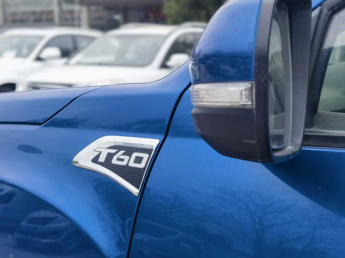 上汽大通 T60  2019款 2.8T柴油自动四驱高底盘先锋版大双排国V图片