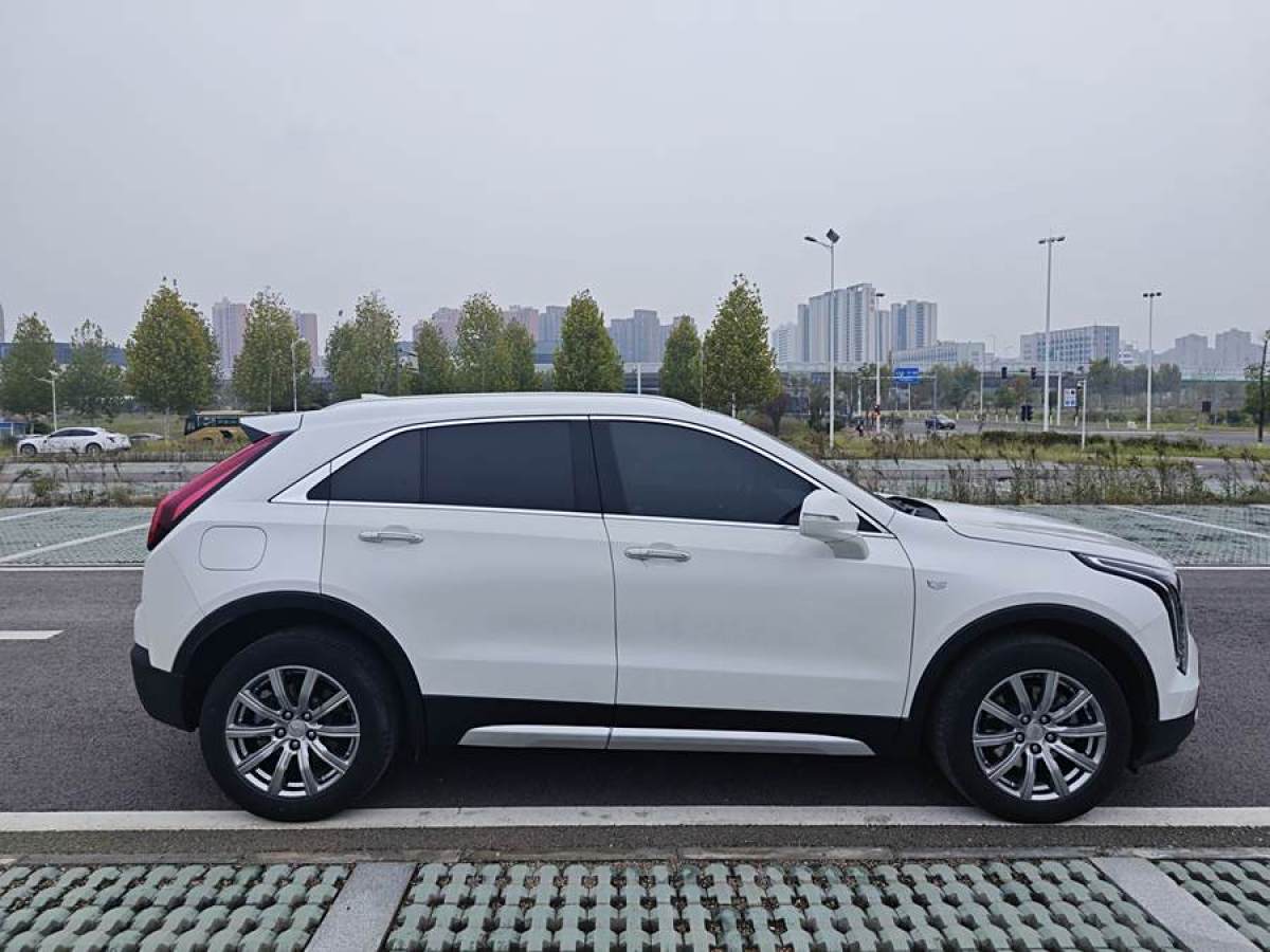 凱迪拉克 XT4  2021款 28T 兩驅(qū)領(lǐng)先型圖片