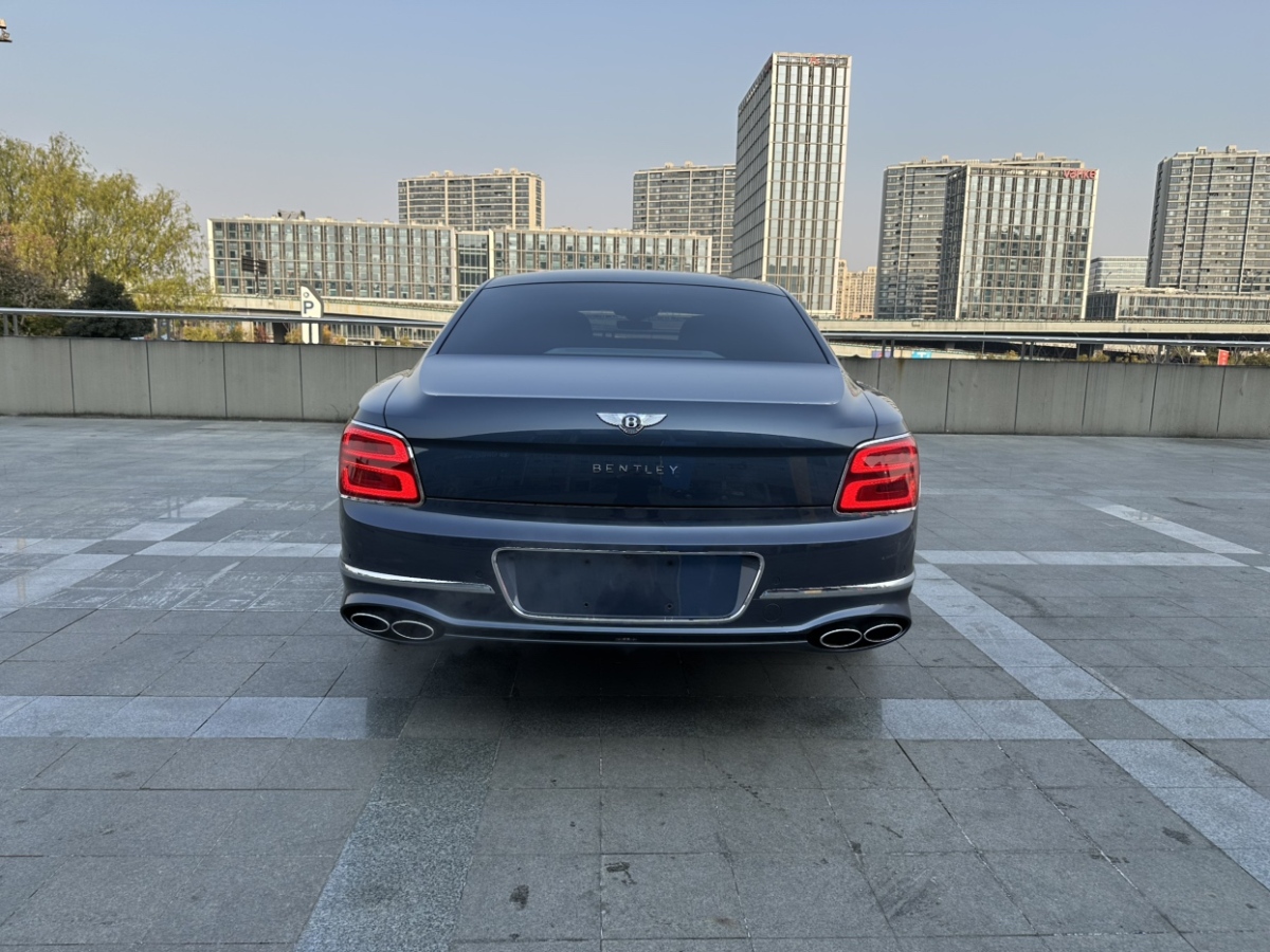 賓利 飛馳  2022款 4.0T V8 標(biāo)準(zhǔn)版圖片